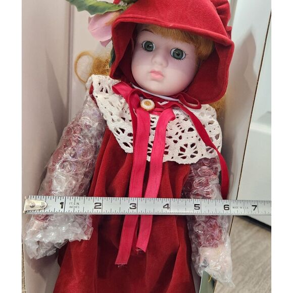 Studio 5 Collection Genuine Porcelain Doll Collectible‎ With Stand Hand Painted - Picture 7 of 8